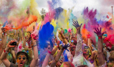 Фестиваль красок холи в Киеве