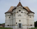 Покровская церковь-замок